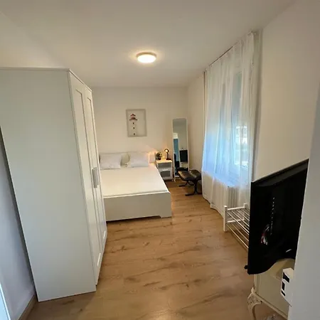Bed & Breakfast Ntn House