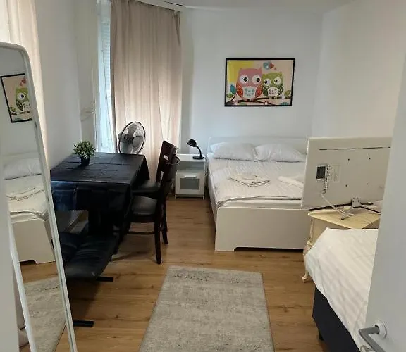 Ntn House Bed & Breakfast