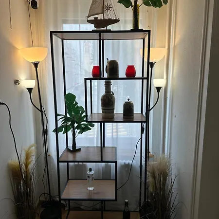 Ntn House Nocleg ze śniadaniem *